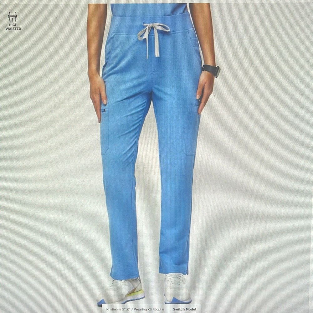 Women’s Size medium petite figs scrub pants